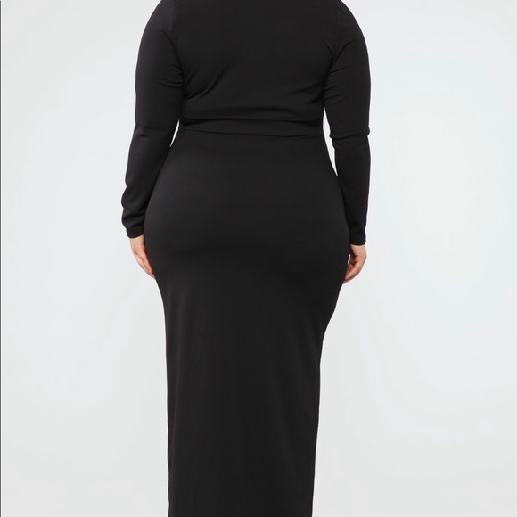 Dress - Picture 3 of 6